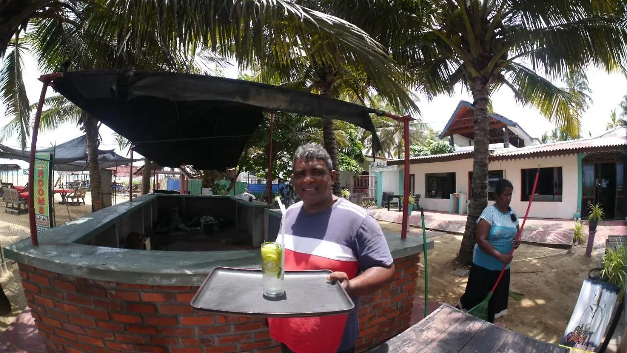 Sea Look Beach Restaurant Pub & Rooms Negombo Sri Lanka