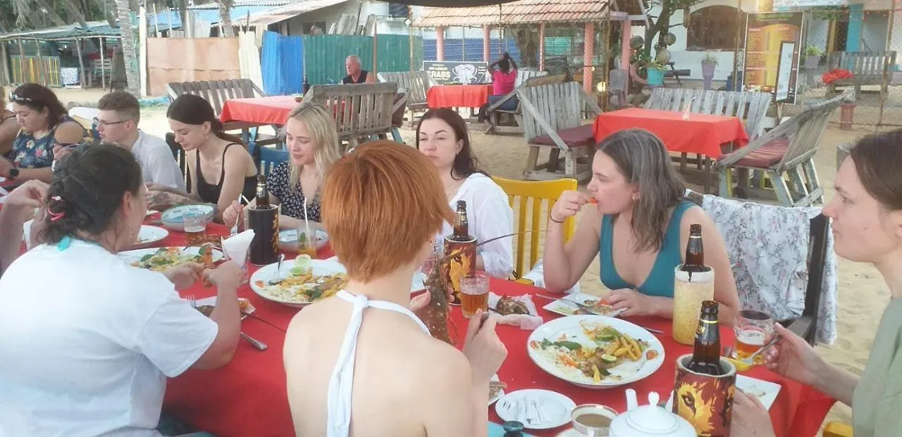 Bed & Breakfast Sea Look Beach Restaurant Pub & Rooms Negombo
